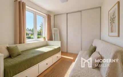Na predaj zariadený rodinný dom s terasou – Dvorec, časť Sliezska Osada