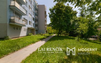 NA PREDAJ | 3 - IZBOVÝ BYT VO VYHĽADÁVANEJ LOKALITE | PRIEVIDZA -  UL. CLEMENTISOVA