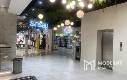 Obchodný priestor 400 m2, s oknami na ulicu, na 1. poschodí OD DARGOV, Košice - centrum