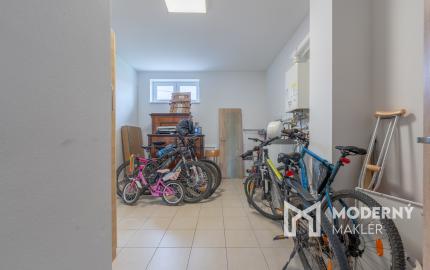 Na prenájom moderný 1-izbový byt v centre obce Močenok