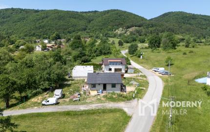 Na predaj novostavba rodinného domu pod lesom – Prestavlky pri Žiari nad Hronom