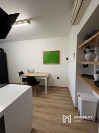 PRENÁJOM - 2-izbový byt - Pri centre mesta, Sladovnická