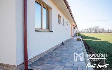 SOKOLOVCE / Exkluzívny 4-izbový bungalov pripravený na kúpu