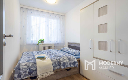 Na prenájom utulný 2-izbový byt v širšom centre Bratislavy – Nové Mesto