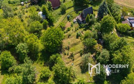 Na predaj chata s veľkorysým pozemok v oblasti Chrásť - Trenčín