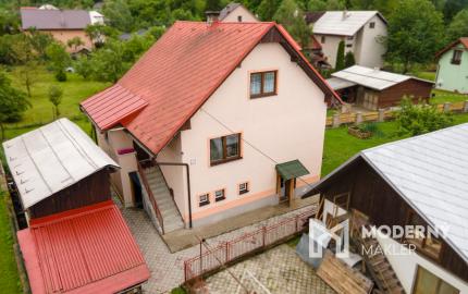 Na predaj priestranný dvojgeneračný dom s veľkým pozemkom v obci Kysucký Lieskovec