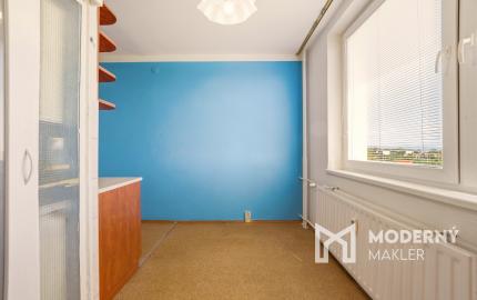 Investičná príležitosť vo Vrakuni – priestranný 2-izbový byt 64 m² s lodžiou na Čiližskej ulici