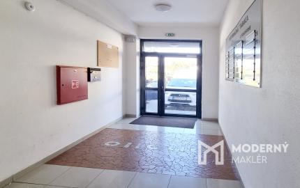 Na prenájom kancelária v širšom centre mesta Šamorín