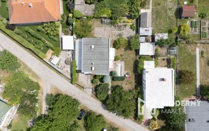 Na predaj 6-izbový rodinný dom s garážou a bazénom v Kvetoslavove
