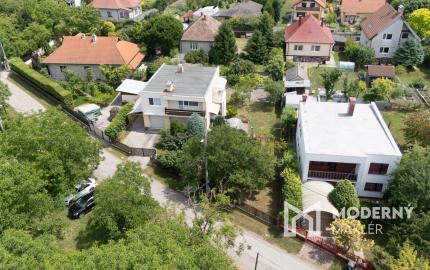 Na predaj 6-izbový rodinný dom s garážou a bazénom v Kvetoslavove