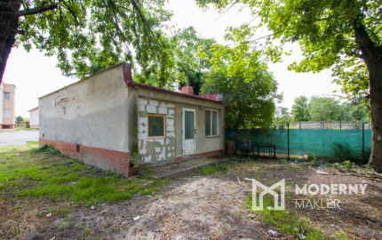 Na predaj dvojdom s 3 samostatnými bytovými jednotkami, Zlaté Klasy