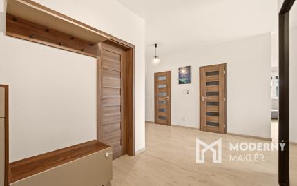 Na predaj 3-izbový byt s veľkorysou terasou a parkovaním, Dunajská Lužná