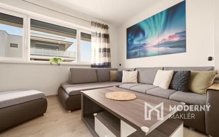 Na predaj 3-izbový byt s veľkorysou terasou a parkovaním, Dunajská Lužná