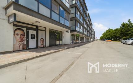 Na predaj 3-izbový byt s veľkorysou terasou a parkovaním, Dunajská Lužná