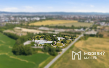 NA PREDAJ PRIEMYSELNÝ AREÁL S EIA 5 200 m² – BRATISLAVA, LIESKOVSKÁ CESTA