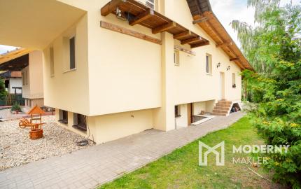 Na predaj štýlový, celoročne obývateľný víkendový dom v Jakubove