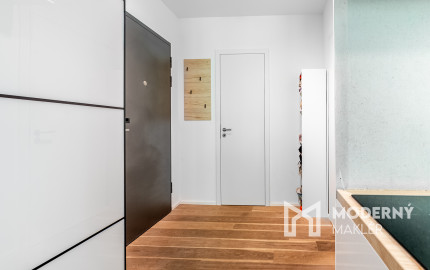 Na predaj 1-izbový byt s predzáhradkou, Bratislava – Koliba