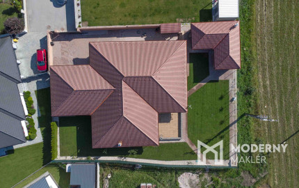 Na predaj luxusný rodinný dom vo Veľkom Slavkove – Panoráma