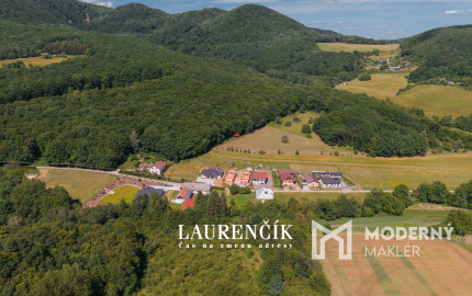 NA PREDAJ |  4 - IZBOVÝ RODINNÝ DOM BUNGALOV | MELČICE LIESKOVÉ - ČASŤ DOLINA