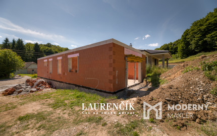 NA PREDAJ | 4 - IZBOVÝ RODINNÝ DOM | MELČICE LIESKOVÉ - ČASŤ DOLINA