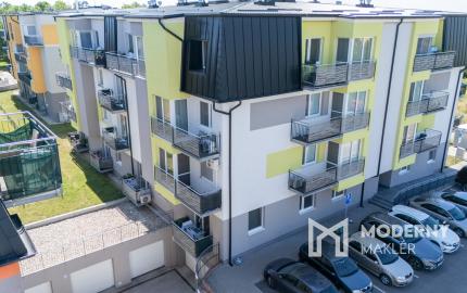 Na predaj 2-izbový byt s 2 garážovými státiami v Šamoríne