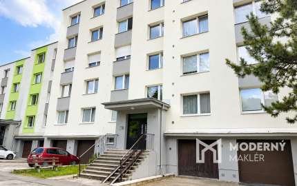 Na prenájom zariadený 1-izbový byt s balkónom v Trenčianskych Tepliciach – ulica SNP