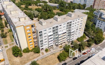 Na predaj 3-izbový byt s dvoma loggiami, BA - Karlova Ves