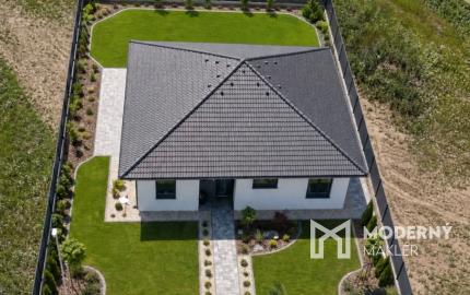 Na predaj moderný 4-izbový rodinný dom v obci Veselé