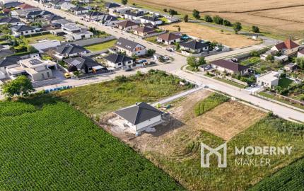 Na predaj moderná novostavba 4-izbového rodinného domu v obci Voderady