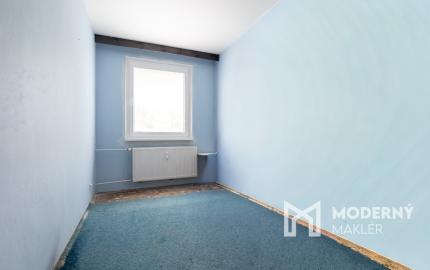 ZNÍŽENÁ CENA: Na predaj 3-izbový byt vhodný na rekonštrukciu v Čadci