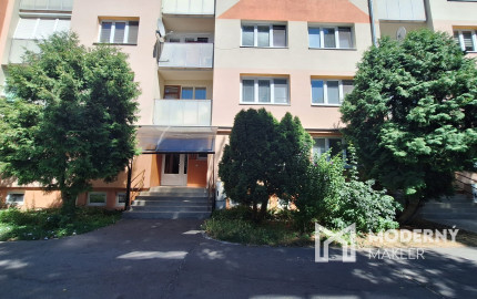 Na predaj 1-izbový byt na Trenčianskej ceste v Bánovciach nad Bebravou
