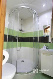 Na prenájom kancelária s vlastnou kúpeľňou v centre Šamorína