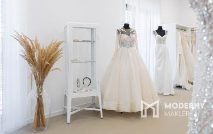 Na odstúpenie zabehnutý svadobný salón v Bardejove