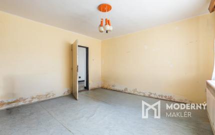 Na predaj rodinný dom s veľkým pozemkom len 7 km od Vranova – obec Merník