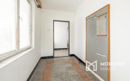 Na predaj rodinný dom s veľkým pozemkom len 7 km od Vranova – obec Merník