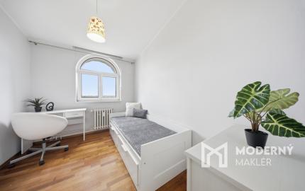 Na predaj 4-izbový byt s výhľadom na Malé Karpaty v Rači