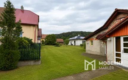 Na prenájom rozostavaný objekt s veľkým pozemkom – ideálny ako sklad alebo dielňa v obci Lednické Rovne