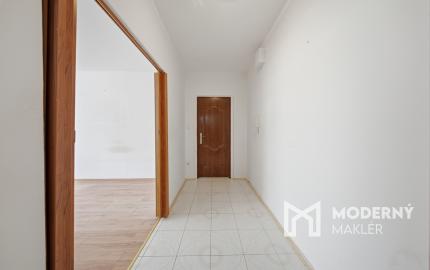 Na predaj 1-izbový byt s balkónom vhodný na investíciu v Šamoríne
