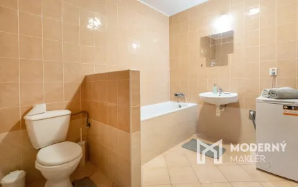 Na prenájom 1-izbový byt v širšom centre Šamorína