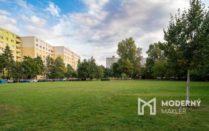 Na predaj 3-izbový byt v mestskej časti BA - Dúbravka