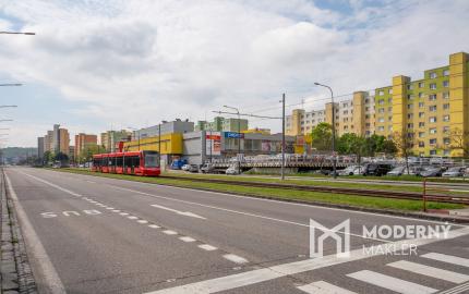Na predaj 3-izbový byt v mestskej časti BA - Dúbravka