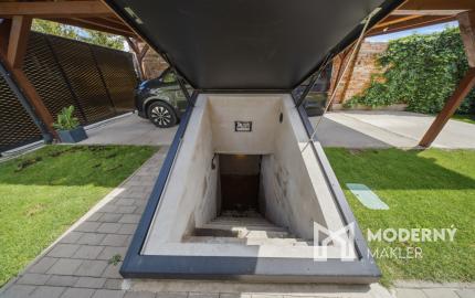 Na predaj 4- izbový rodinný dom vo Veľkých Levároch