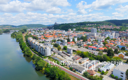 NA PREDAJ | MUROVANÁ GARÁŽ S MONTÁŽNOU JAMOU NA UL. RYBÁRSKA | TRENČÍN