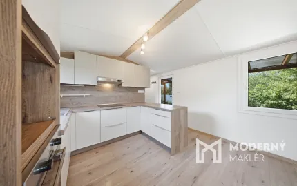 Na predaj celoročný 2-izbový rekreačný dom v Bratislava - Rača, Žabí majer