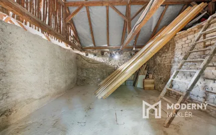 Na predaj útulný zrekonštruovaný 4-izbový vidiecky dom v Dolnom Lopašove