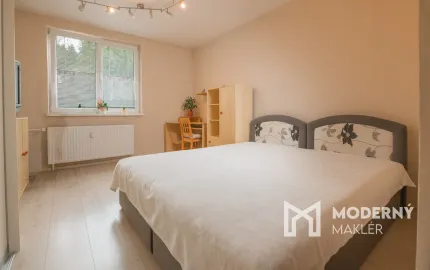 Na predaj 3-izbový byt s balkónom v Trenčíne na ulici Halalovka
