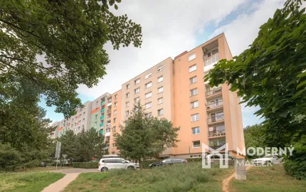 Na predaj 3-izbový byt s balkónom v Trenčíne na ulici Halalovka