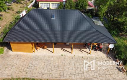 Na predaj rodinný dom s 10 ubytovacími jednotkami v obci Bardoňovo