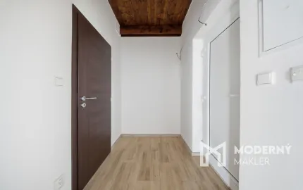 Na predaj 4-izbový rodinný dom v Moste pri Bratislave – časť Zelená Voda