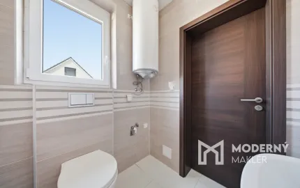 Na predaj 4-izbový rodinný dom v Moste pri Bratislave – časť Zelená Voda